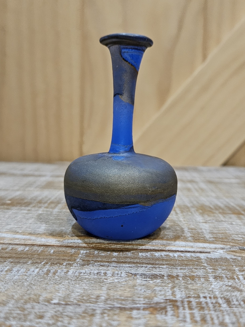 Vintage | Stunning Bud Vase